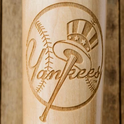 Thompson Mug Co. - Dugout Mugs New York Yankees Dugout Mug® | Baseball Bat Mug